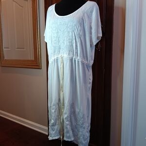 Johnny Was midi embroidered dress with drawstring in womens size 2X
